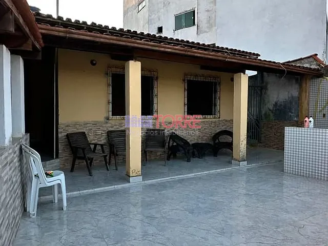 Casa 3 quartos e 2 banheiros, à venda, no bairro Olivença em Ilhéus