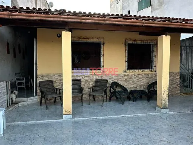 Casa 3 quartos e 2 banheiros, à venda, no bairro Olivença em Ilhéus