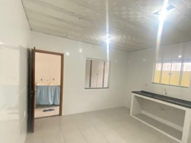 Casa 1 quarto e 1 banheiro, para alugar, no bairro claudio ribeiro em Rio das Ostras