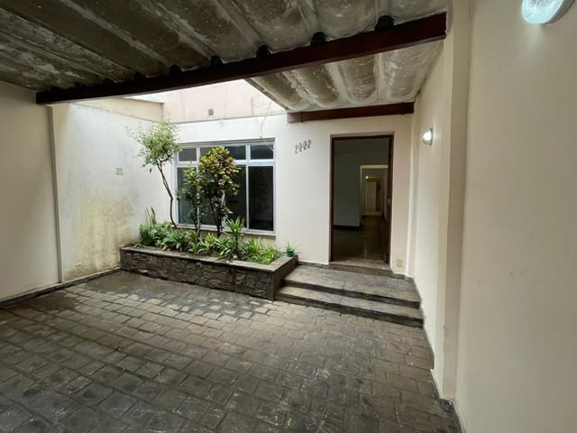 Casa com 140m² 3 quartos e 2 banheiros, à venda, no bairro Cambuci em São Paulo