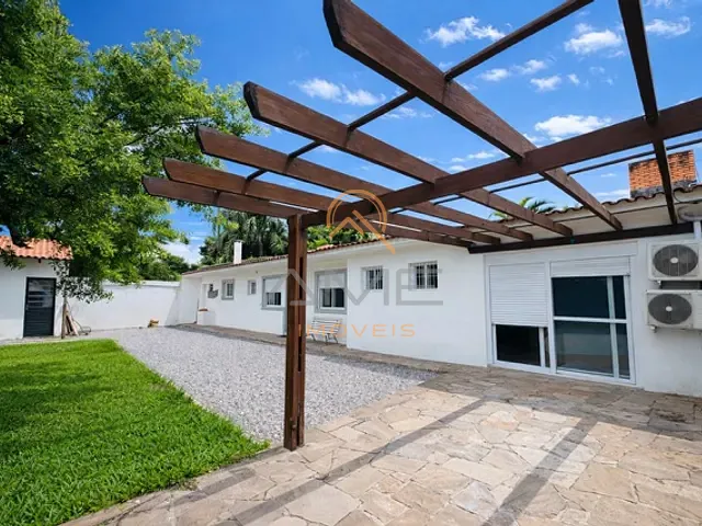 Casa com 500m² 2 quartos e 3 banheiros, à venda, no bairro Recanto de Portugal em Pelotas