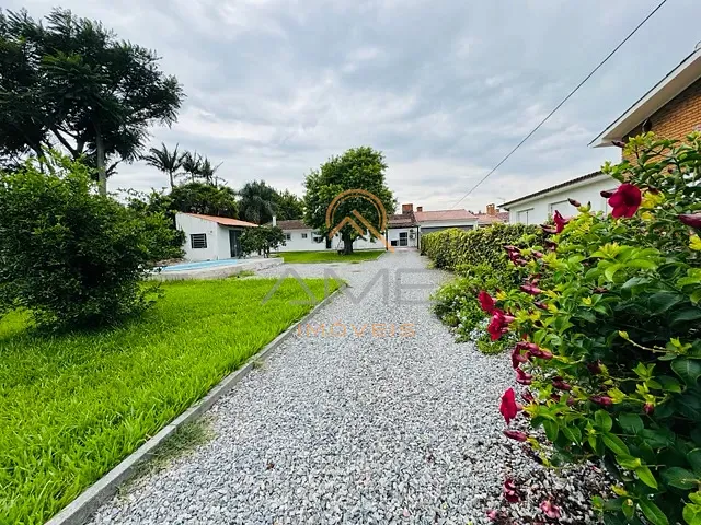 Casa com 500m² 2 quartos e 3 banheiros, à venda, no bairro Recanto de Portugal em Pelotas