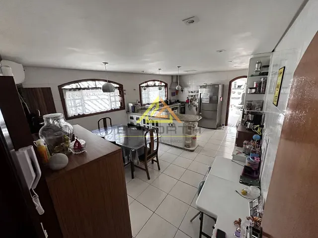 Casa 3 quartos e 3 banheiros, à venda, no bairro Vila Mariza Mazzei em São Paulo