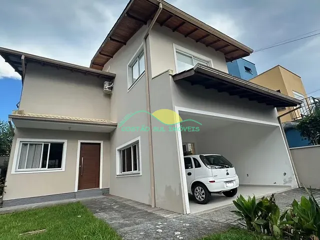 Casa com 227m² 4 quartos e 3 banheiros, à venda, no bairro Campeche em Florianópolis