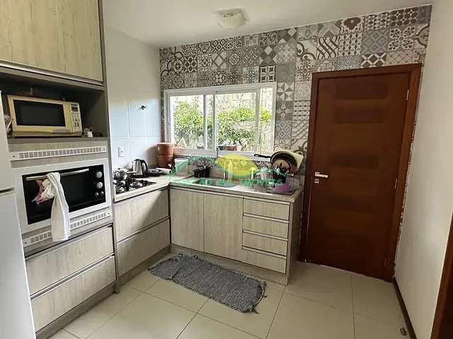 Casa com 227m² 4 quartos e 3 banheiros, à venda, no bairro Campeche em Florianópolis
