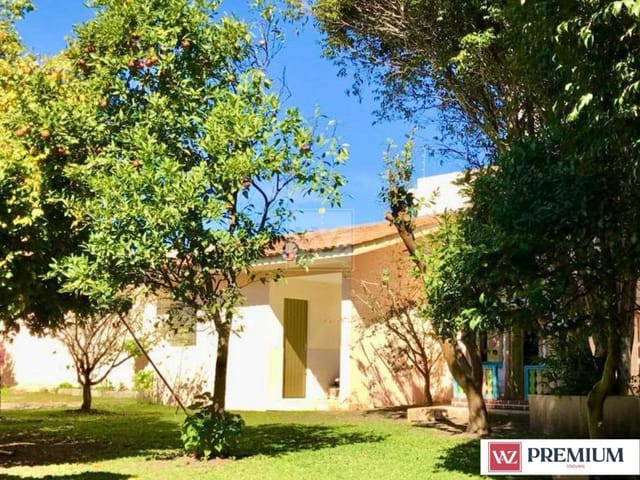 Casa com 525m² 3 quartos e 2 banheiros, à venda, no bairro Nova Rússia em Ponta Grossa