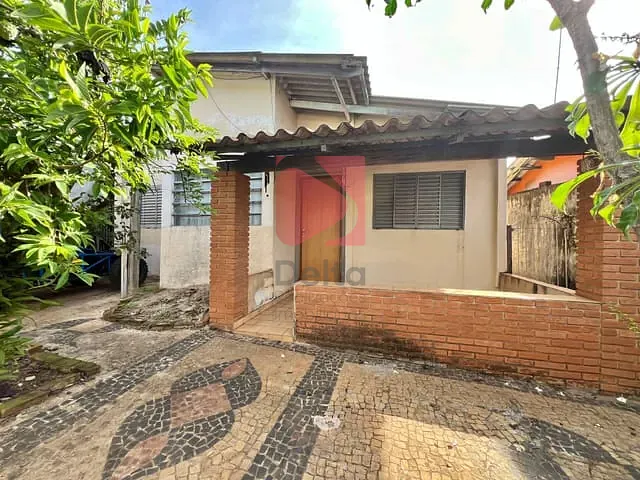 Casa 2 quartos e 1 banheiro, à venda, no bairro Vila Redenção em Pirassununga