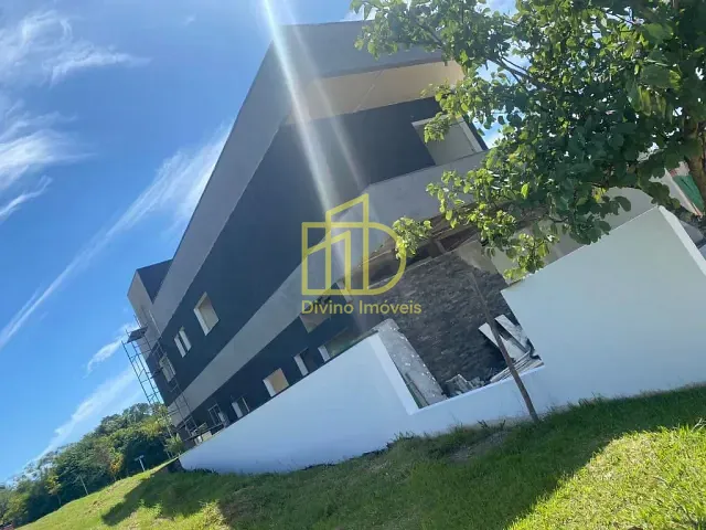 Casa com 404m², à venda, no bairro Vila Martins em Itu