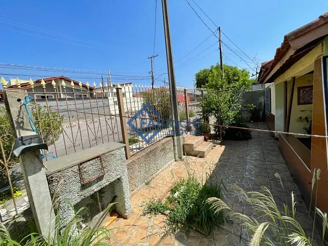 Casa com 200m² 2 quartos e 1 banheiro, à venda, no bairro Centro em Vinhedo