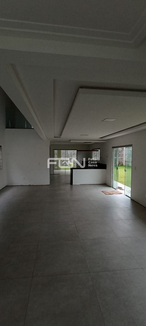 Casa à venda com 3 quartos, 10m² - Foto 12