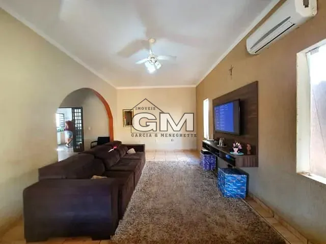 Casa com 336m² 3 quartos e 3 banheiros, à venda, no bairro Parque Residencial Cândido Portinari em Ribeirão Preto