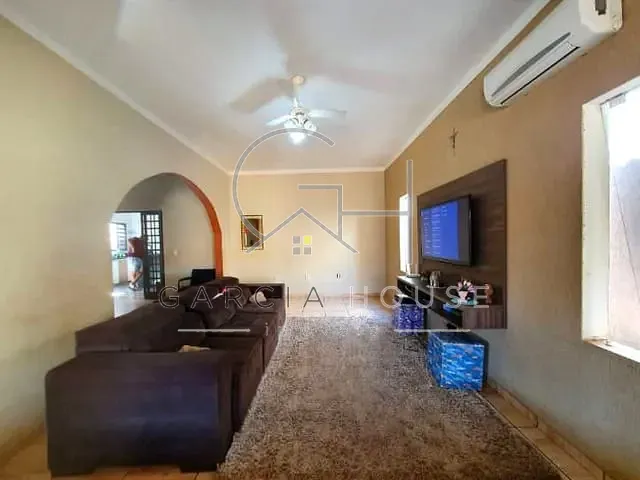 Casa com 336m² 3 quartos e 3 banheiros, à venda, no bairro Parque Residencial Cândido Portinari em Ribeirão Preto