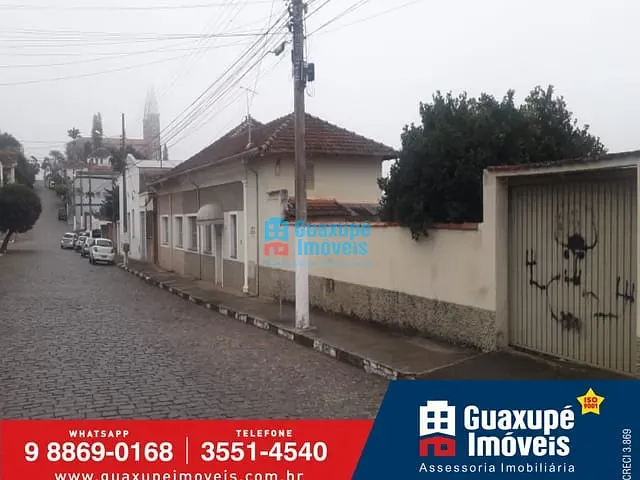 Casa com 1139m², à venda, no bairro Centro em Guaxupé