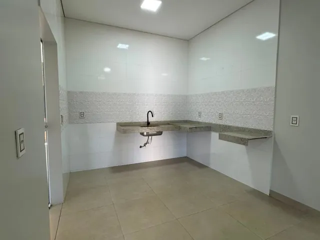 Casa 2 quartos e 3 banheiros, à venda, no bairro Jardim em Nova Mutum