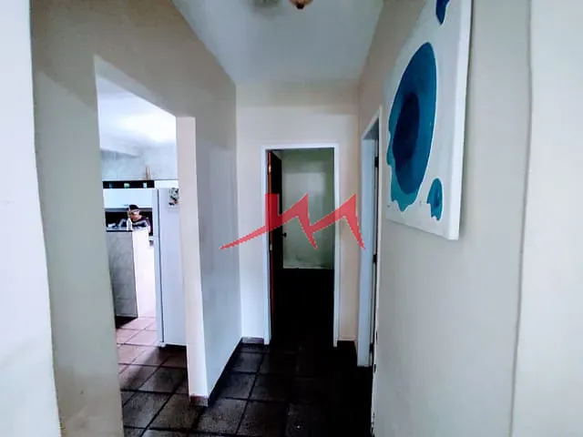 Casa com 450m² 3 quartos e 2 banheiros, à venda, no bairro Barracão em São Gonçalo