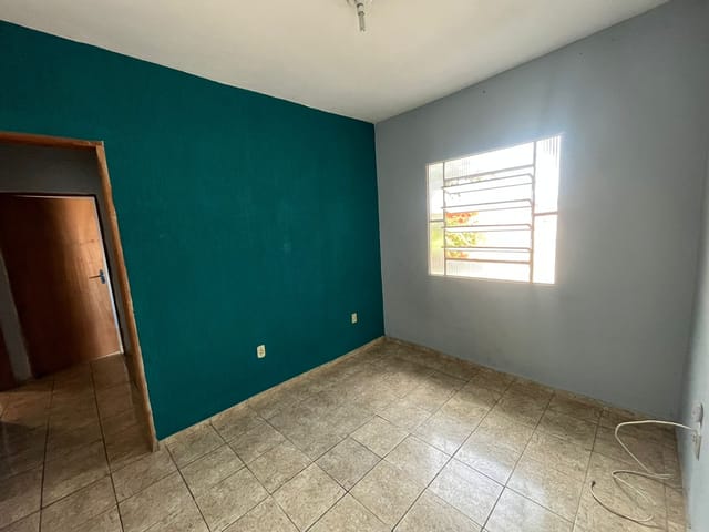 Casa com 250m² 3 quartos e 1 banheiro, à venda, no bairro Jardim Nova Esperança em Campinas