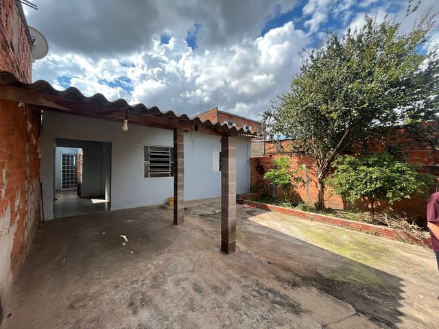 Casa com 250m² 3 quartos e 1 banheiro, à venda, no bairro Jardim Nova Esperança em Campinas
