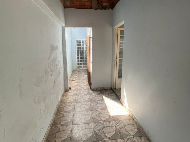 Casa com 250m² 3 quartos e 1 banheiro, à venda, no bairro Jardim Nova Esperança em Campinas