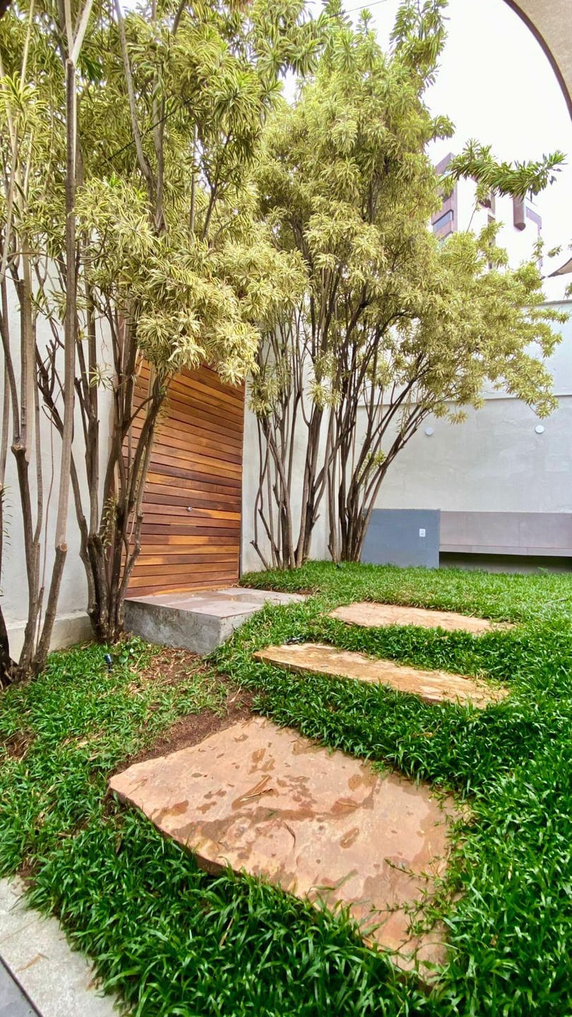 casa à venda com aproximadamente 300 m², 2 pavimentos e 4 vagas no Bairro Ouro Preto – Belo Horizonte/MG