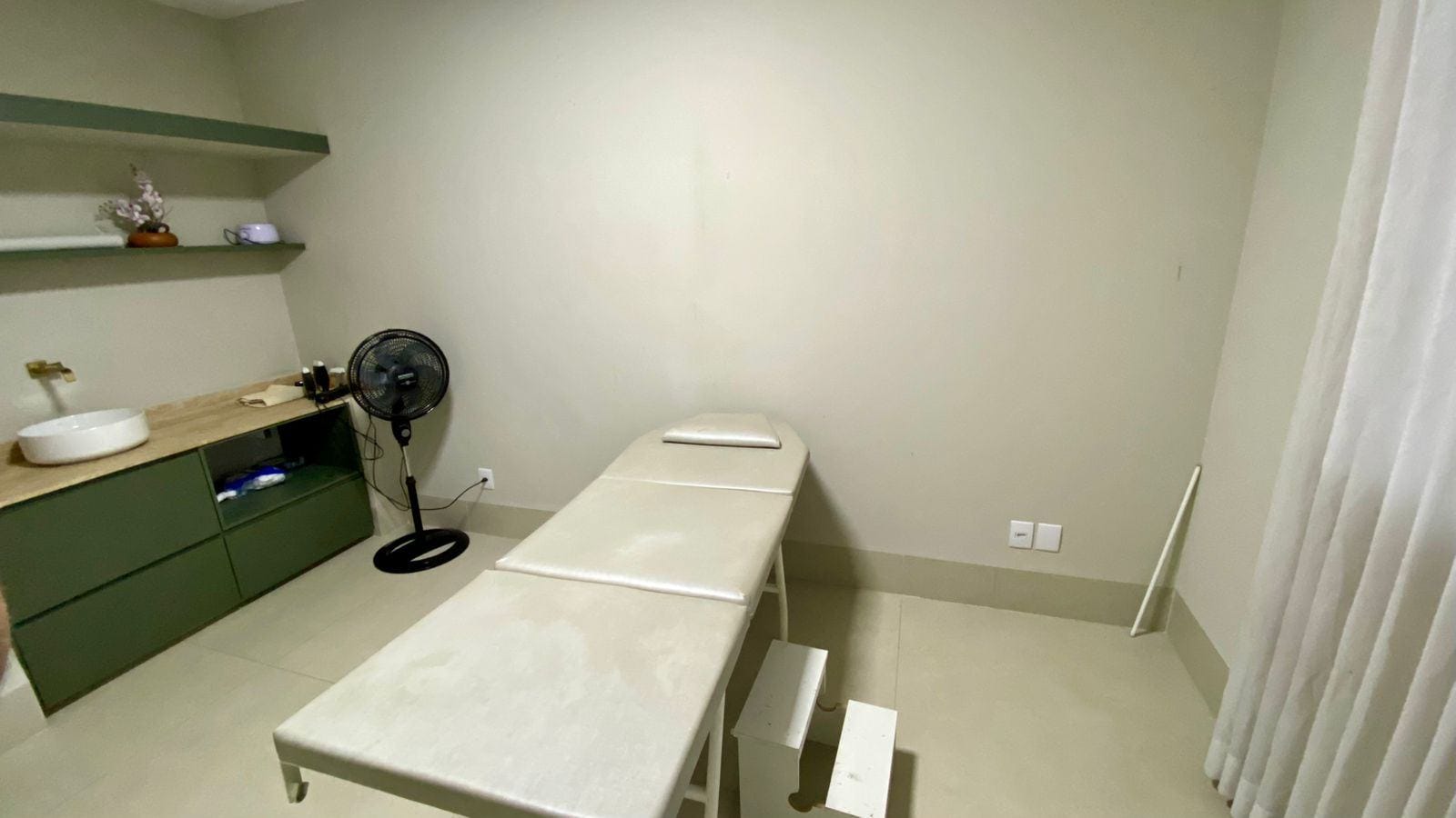casa à venda com aproximadamente 300 m², 2 pavimentos e 4 vagas no Bairro Ouro Preto – Belo Horizonte/MG