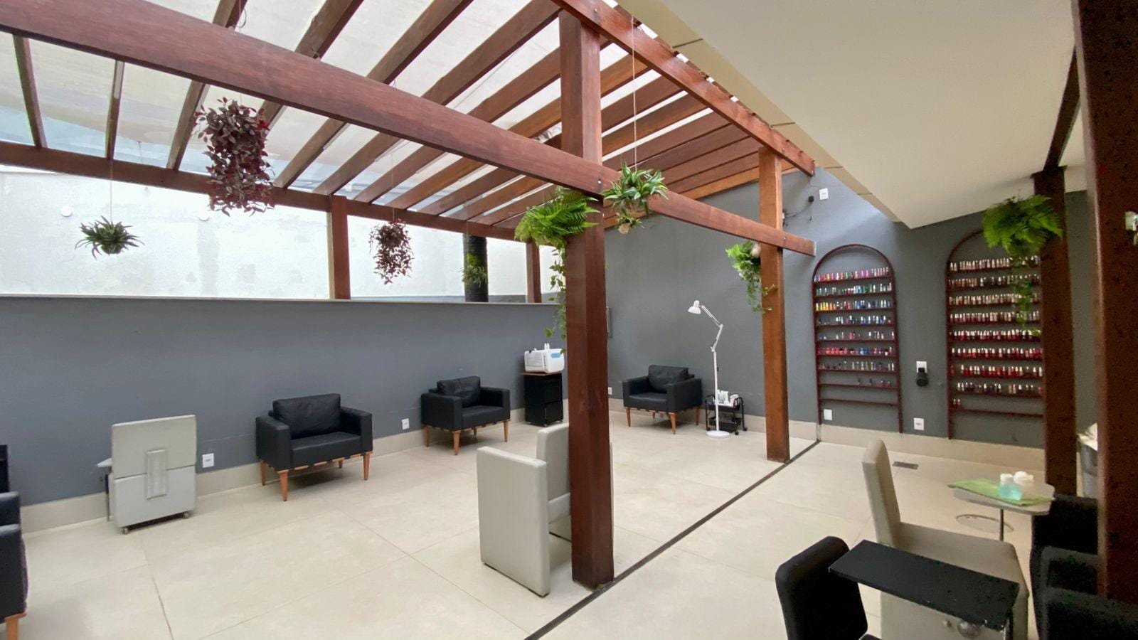 casa à venda com aproximadamente 300 m², 2 pavimentos e 4 vagas no Bairro Ouro Preto – Belo Horizonte/MG