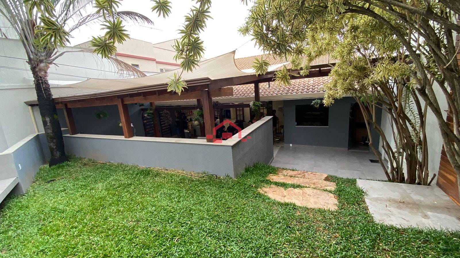 Loja-Salão, 218 m² - Foto 1