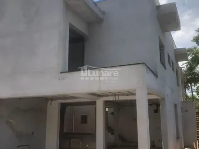 Casa com 300m², à venda, no bairro Cidade Parquelandia em Mogi das Cruzes