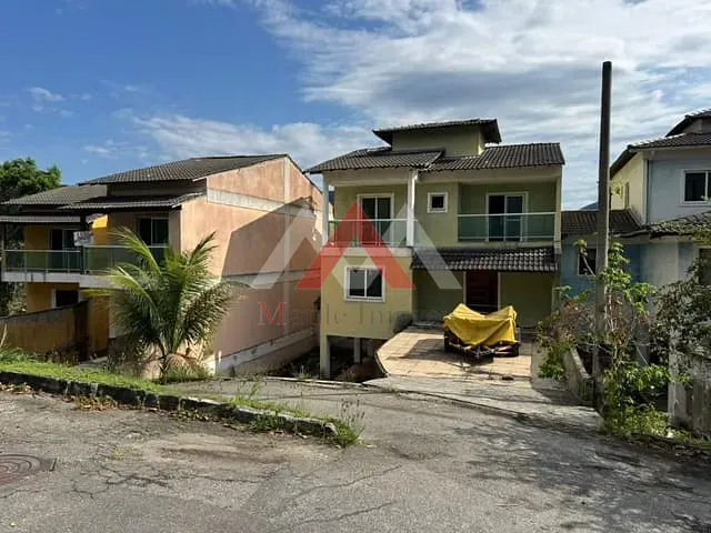 Casa com 370m² 4 quartos e 5 banheiros, à venda, no bairro Itaipu em Niterói