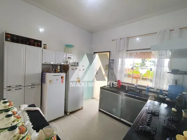 Casa com 194m² 2 quartos e 1 banheiro, à venda, no bairro Alto paraíso em Araçuaí