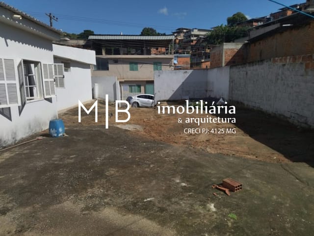 Casa com 342m² 4 quartos e 3 banheiros, à venda, no bairro LEONARDO em CATAGUASES