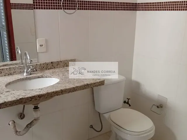 Casa 3 quartos e 2 banheiros, à venda, no bairro Jardim Pérola em Londrina