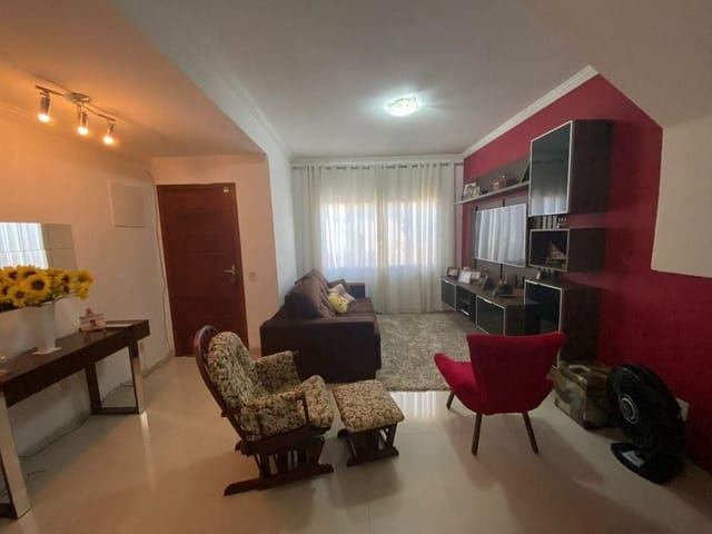 Casa 2 quartos e 1 banheiro, à venda, no bairro Floresta das Gaivotas em Rio das Ostras