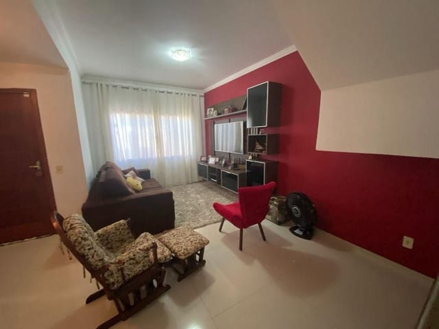 Casa 2 quartos e 1 banheiro, à venda, no bairro Floresta das Gaivotas em Rio das Ostras