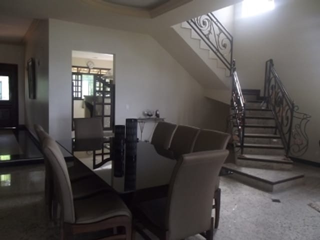 Casa com 539m² 6 quartos e 2 banheiros, à venda, no bairro Garças em Belo Horizonte