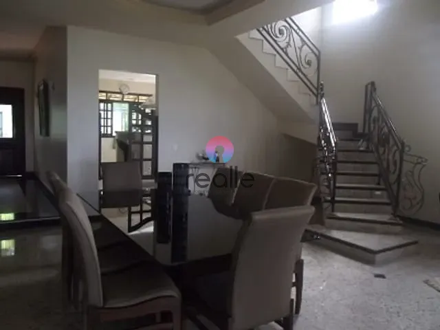 Casa com 539m² 6 quartos e 2 banheiros, à venda, no bairro Garças em Belo Horizonte