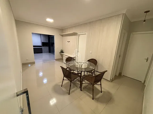 Casa 3 quartos e 3 banheiros, à venda, no bairro Jardim Florianópolis em Cuiabá