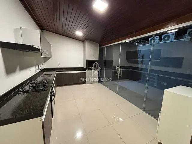 Casa 3 quartos e 3 banheiros, à venda, no bairro Jardim Florianópolis em Cuiabá