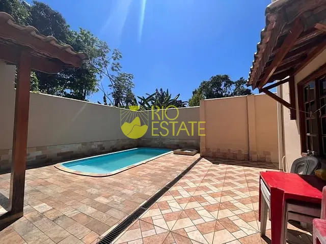 Casa com 382m² 4 quartos e 4 banheiros, à venda, no bairro Vila Odete em Itatiaia