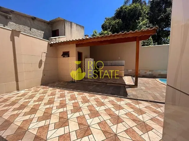 Casa com 382m² 4 quartos e 4 banheiros, à venda, no bairro Vila Odete em Itatiaia