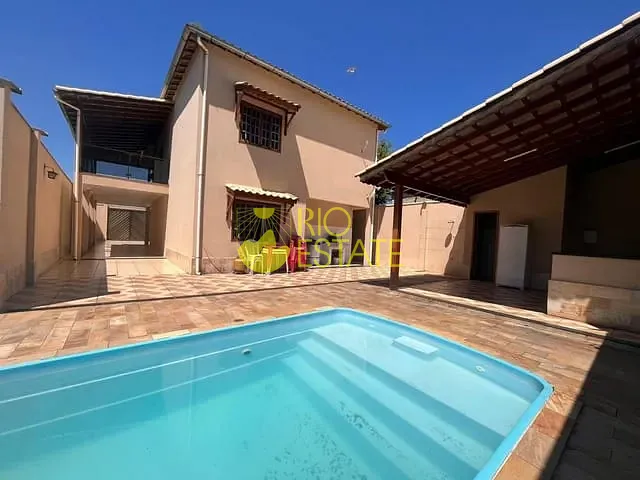 Casa com 382m² 4 quartos e 4 banheiros, à venda, no bairro Vila Odete em Itatiaia