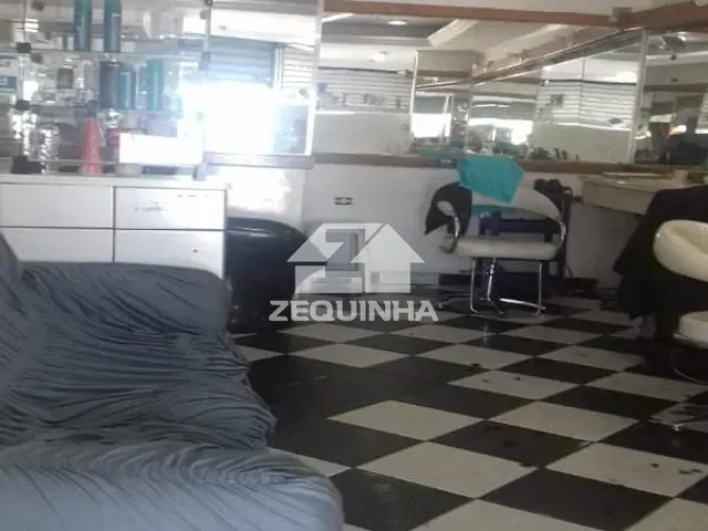 Casa com 125m² 3 quartos e 1 banheiro, à venda, no bairro Vila Dirce em Carapicuiba