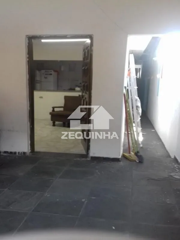 Casa, 3 quartos, 250 m² - Foto 4