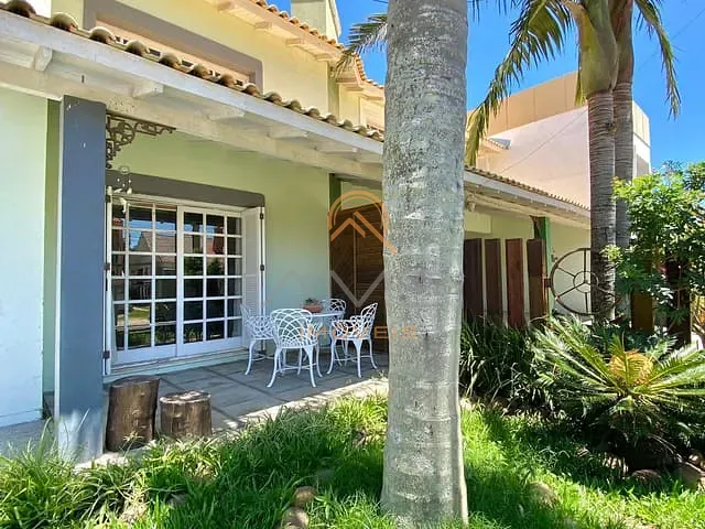 Casa 3 quartos e 3 banheiros, à venda, no bairro Cassino em Rio Grande