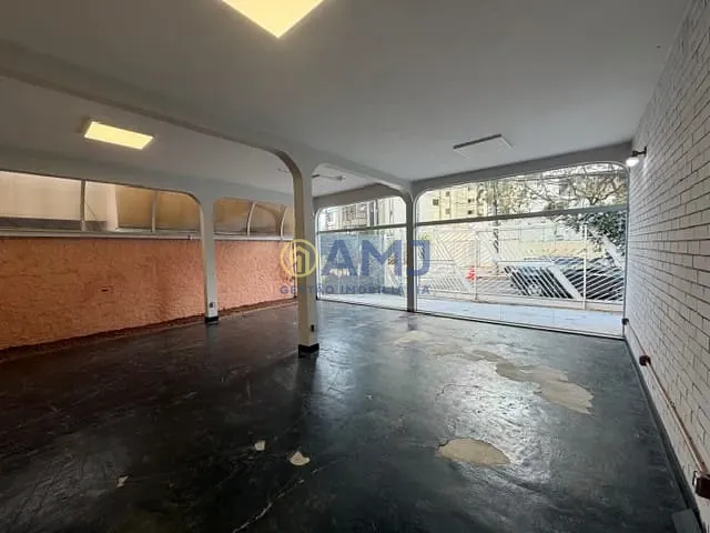 Casa com 390m² 4 quartos e 3 banheiros, para alugar, no bairro Setor Nova Suiça em Goiânia
