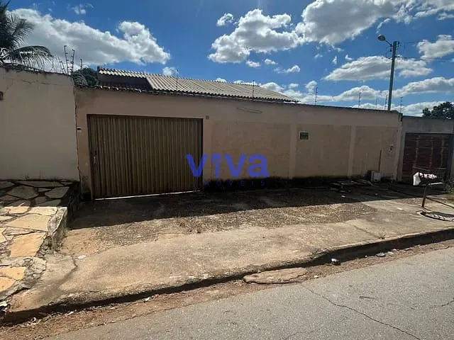Casa com 360m² 3 quartos e 2 banheiros, à venda, no bairro Cidade Vera Cruz em Aparecida de Goiânia
