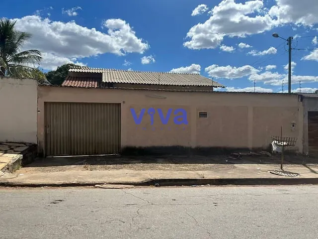 Casa com 360m² 3 quartos e 2 banheiros, à venda, no bairro Cidade Vera Cruz em Aparecida de Goiânia