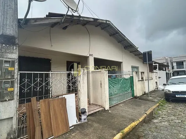 Casa 2 quartos e 1 banheiro, à venda, no bairro Alto do São Bento em Itapema