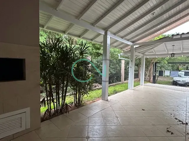 Casa com 350m² 3 quartos e 2 banheiros, à venda, no bairro Centenário em Sapiranga