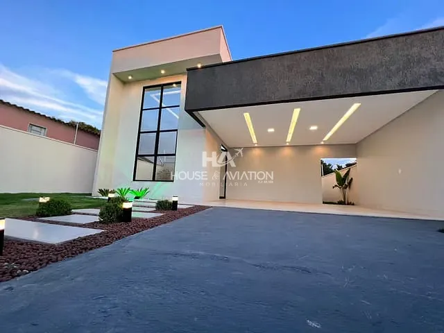 Casa com 360m² 4 quartos e 2 banheiros, à venda, no bairro Residencial Jardim Canedo II em Senador Canedo