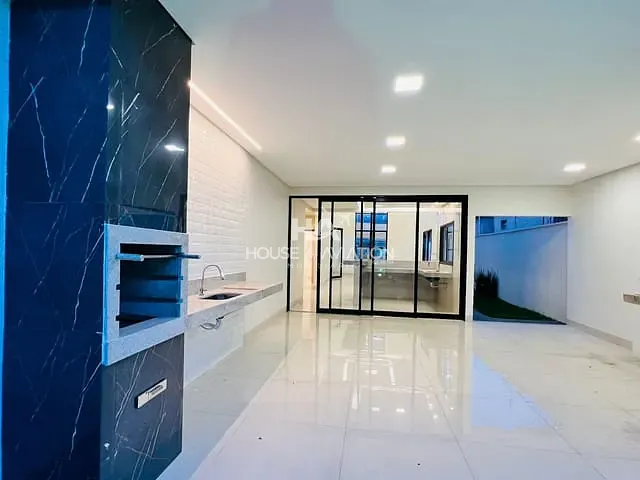 Casa com 360m² 4 quartos e 2 banheiros, à venda, no bairro Residencial Jardim Canedo II em Senador Canedo